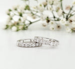 Load image into Gallery viewer, 18k White Gold 0.30 Carat Earrings