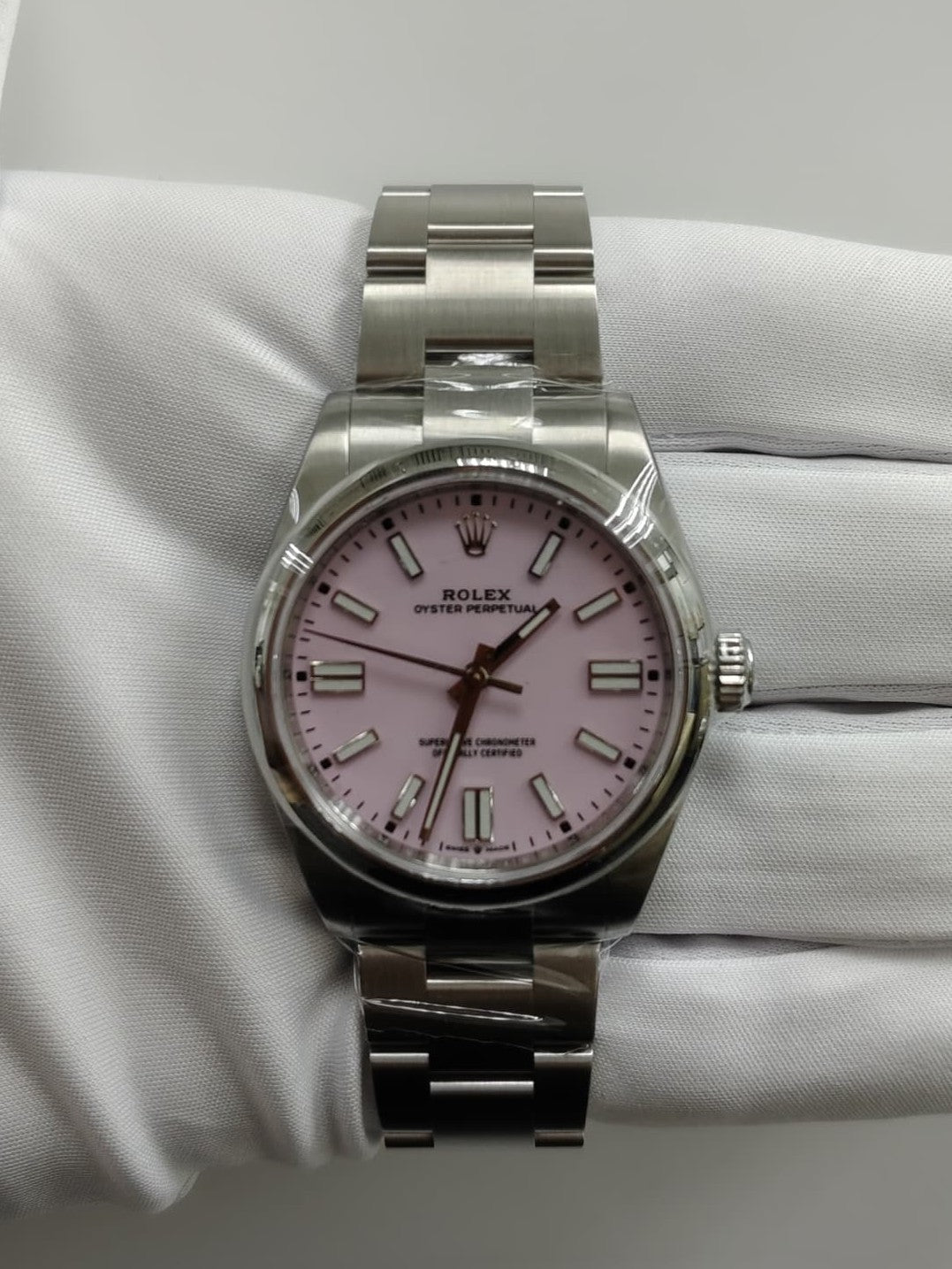 Rolex oyster perpetual 134300