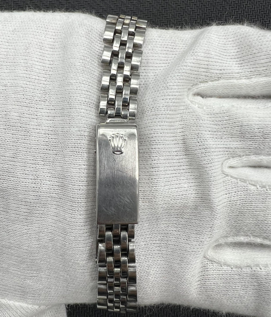 ROLEX OYSTER PERPETUAL DATE 6917