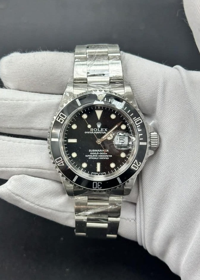ROLEX SUBMARINER DATE 16610