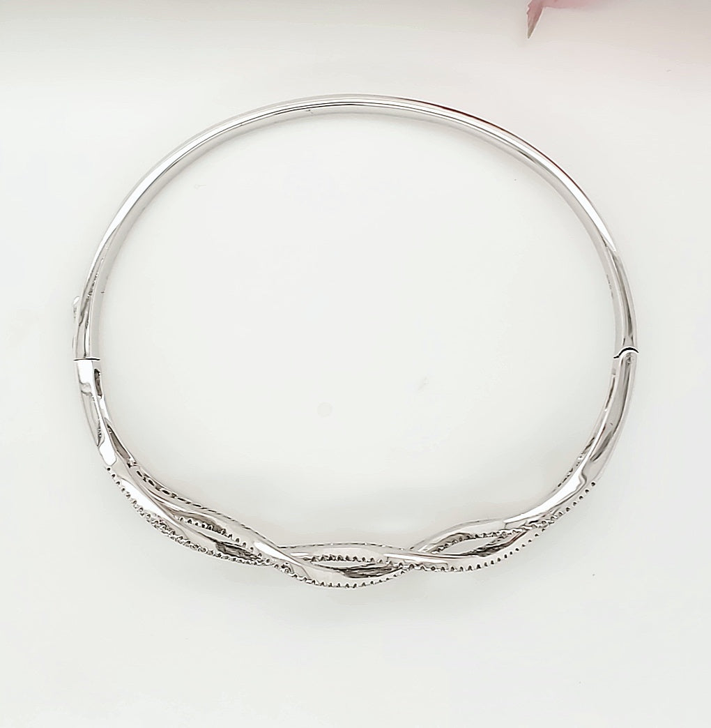 14k White Gold 3.75 Carat Bangle