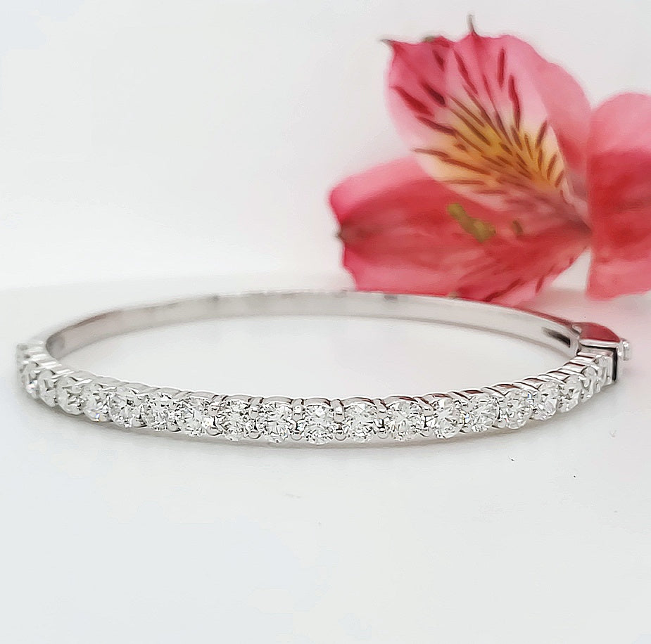14k White Gold 4.12 Carat Bangle