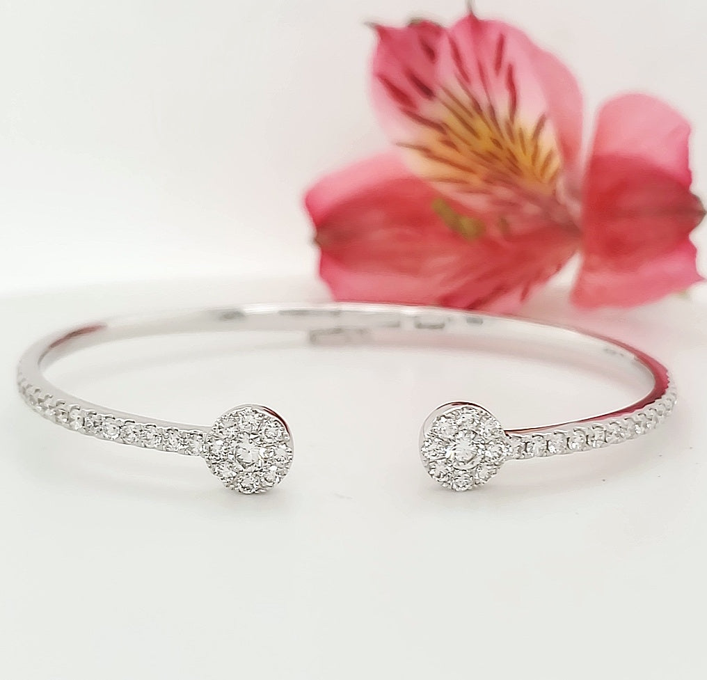 18k White Gold 1.41 Carat Bangle