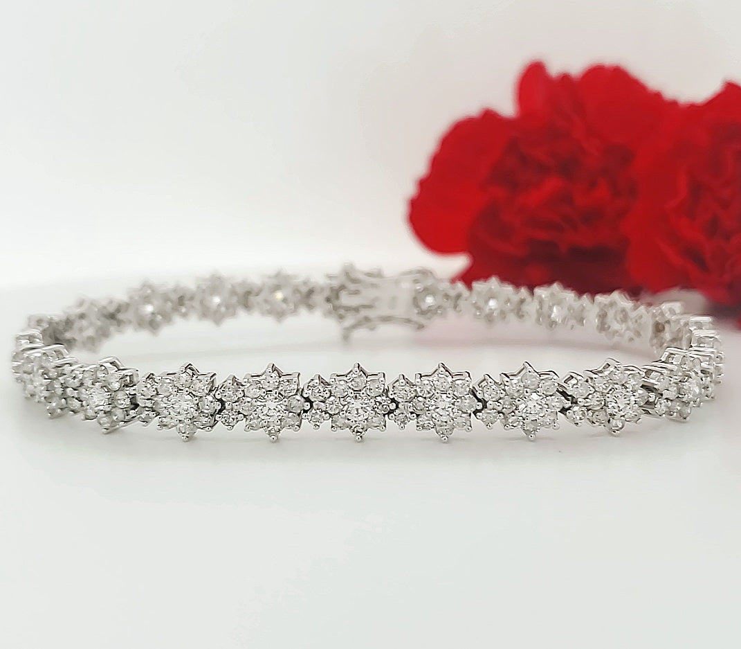 18k White Gold 5.40 Carat Bracelet