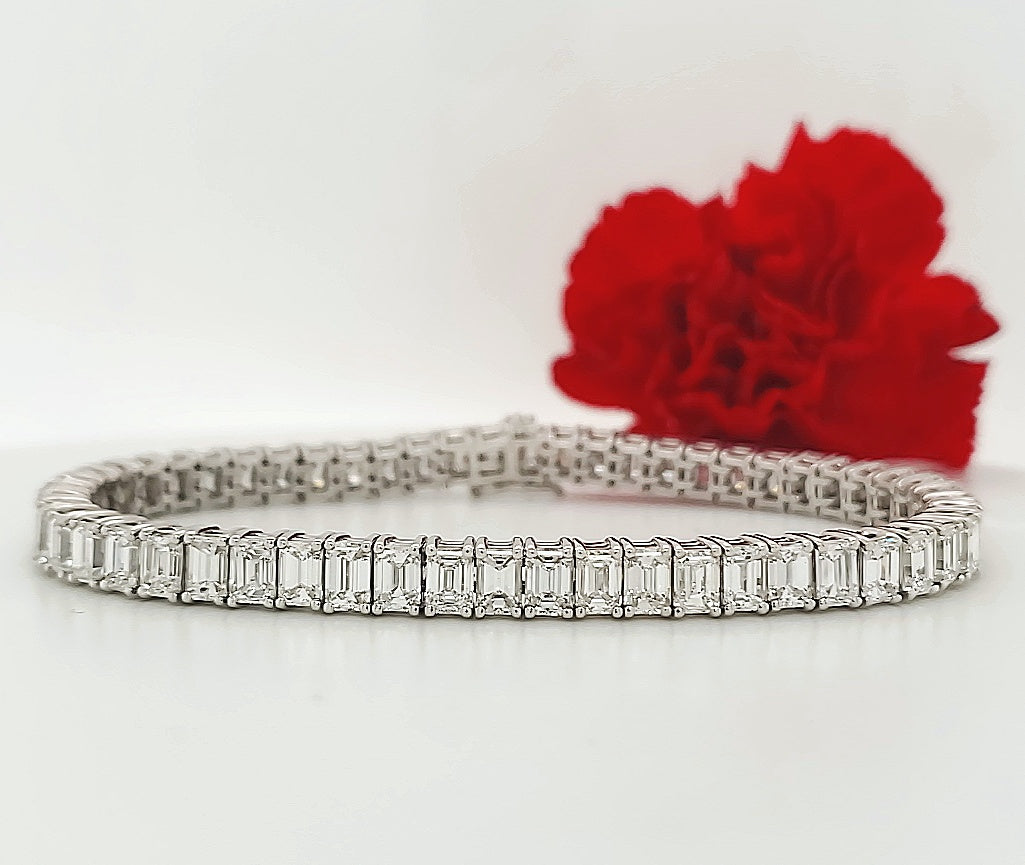 18k White Gold 13.91 Carat Tennis Bracelet
