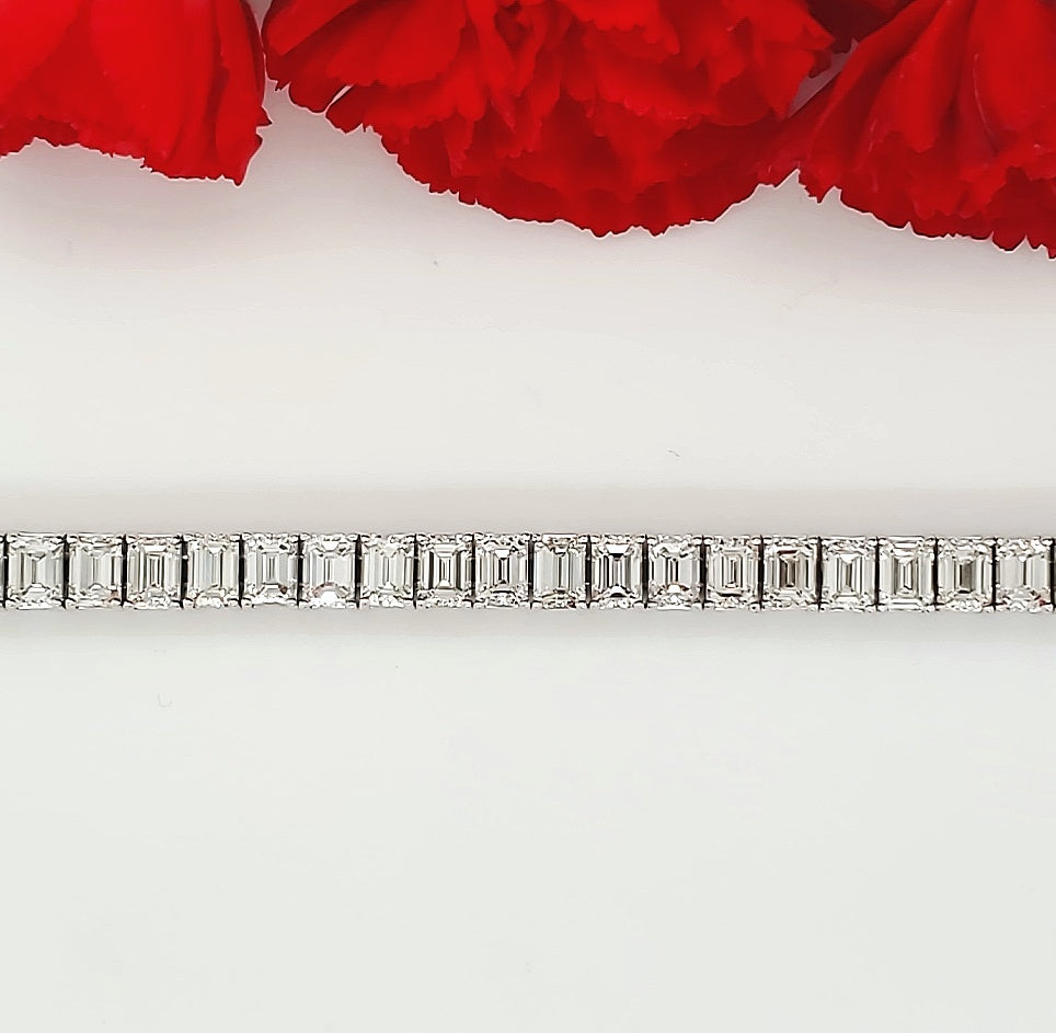 18k white gold 18
