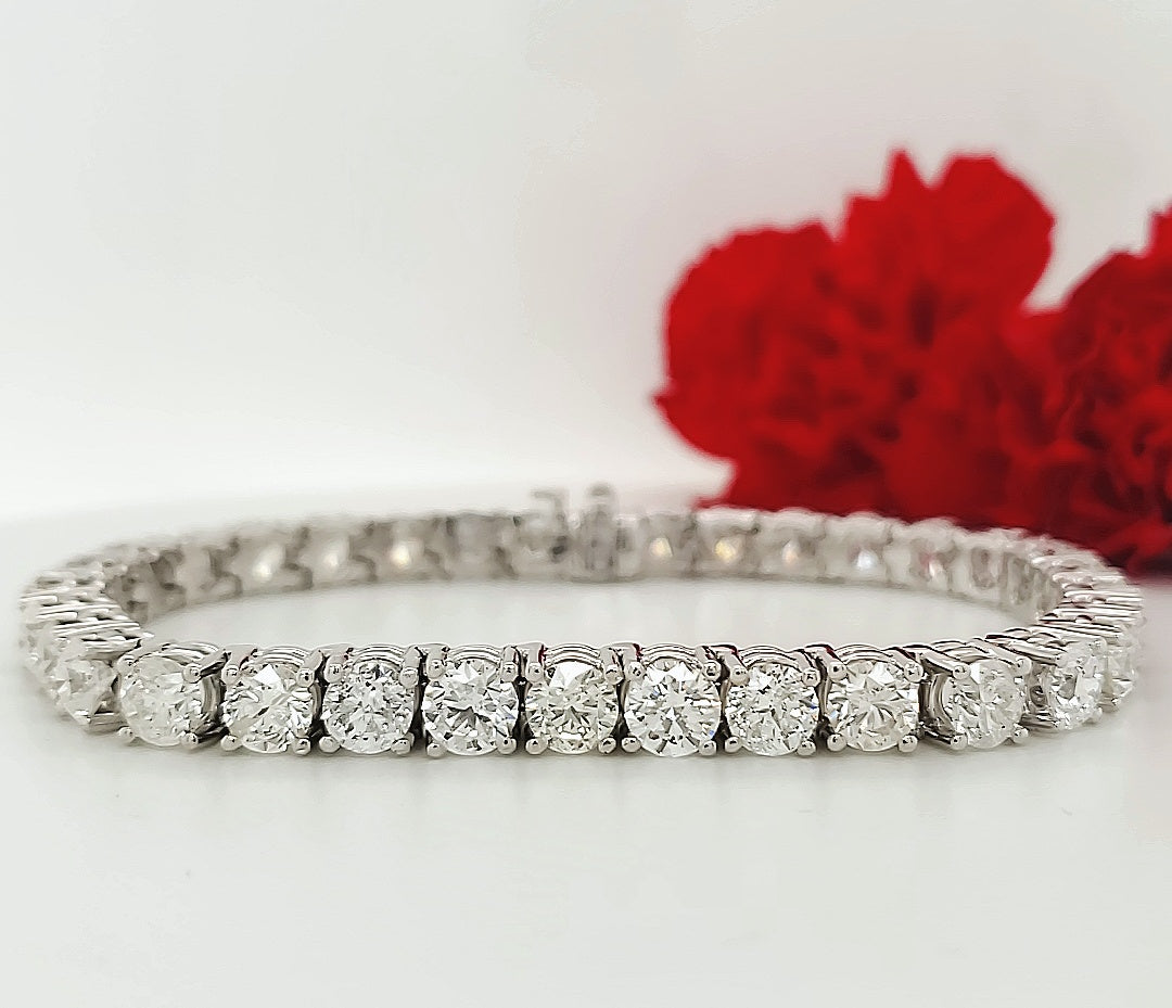 18k white gold 17