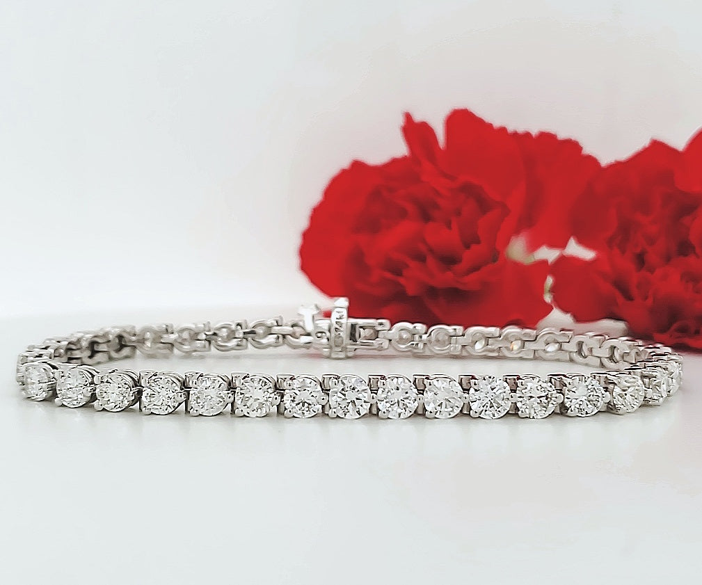 14k White Gold 9.22 Carat Tennis Bracelet 
