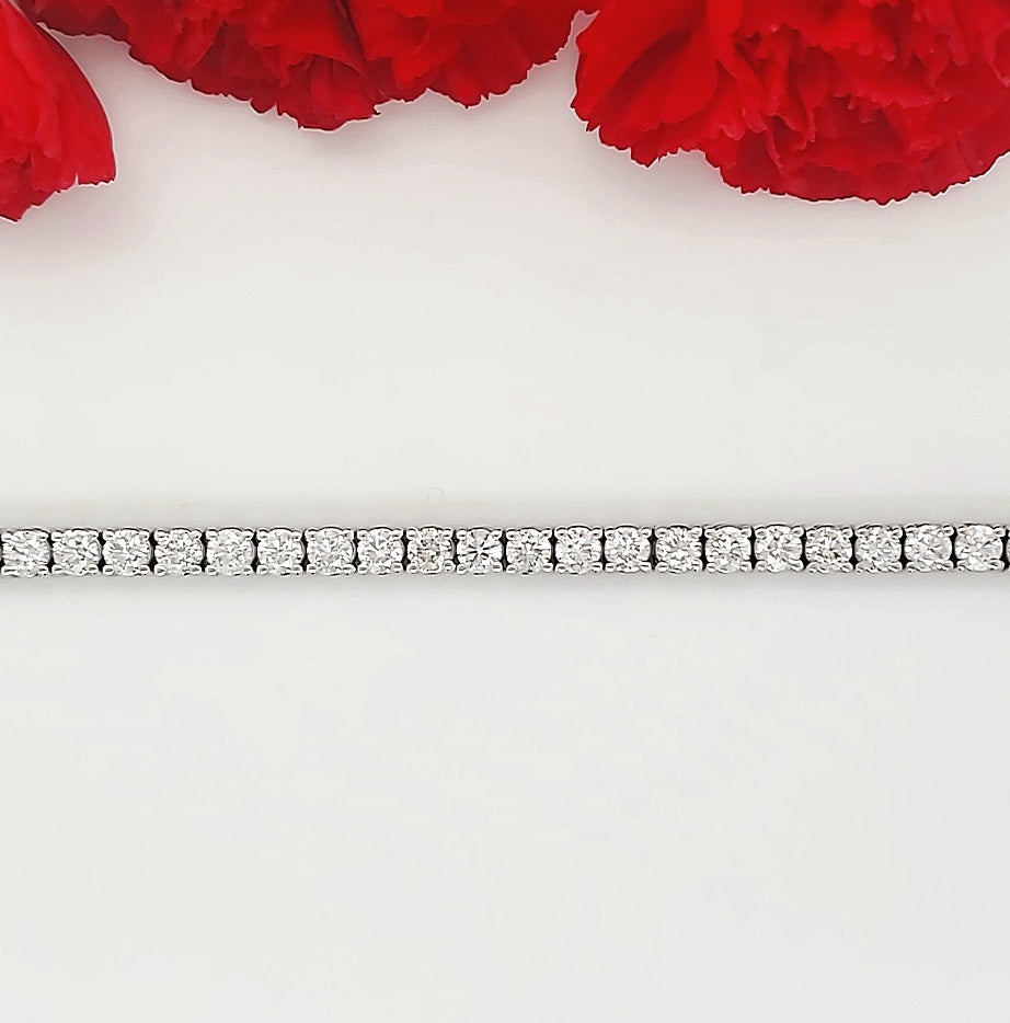 14k White Gold 8.24 Carat Tennis Bracelet