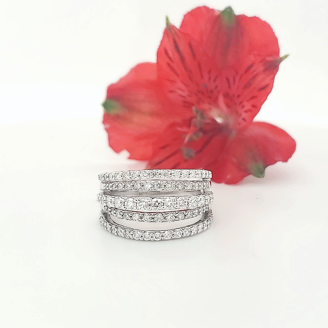 18k White Gold 1.36 Carat Fashion Ring