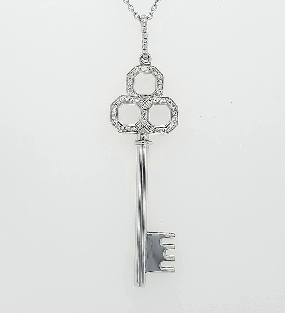 14k White Gold 0.20 Carat Pendant