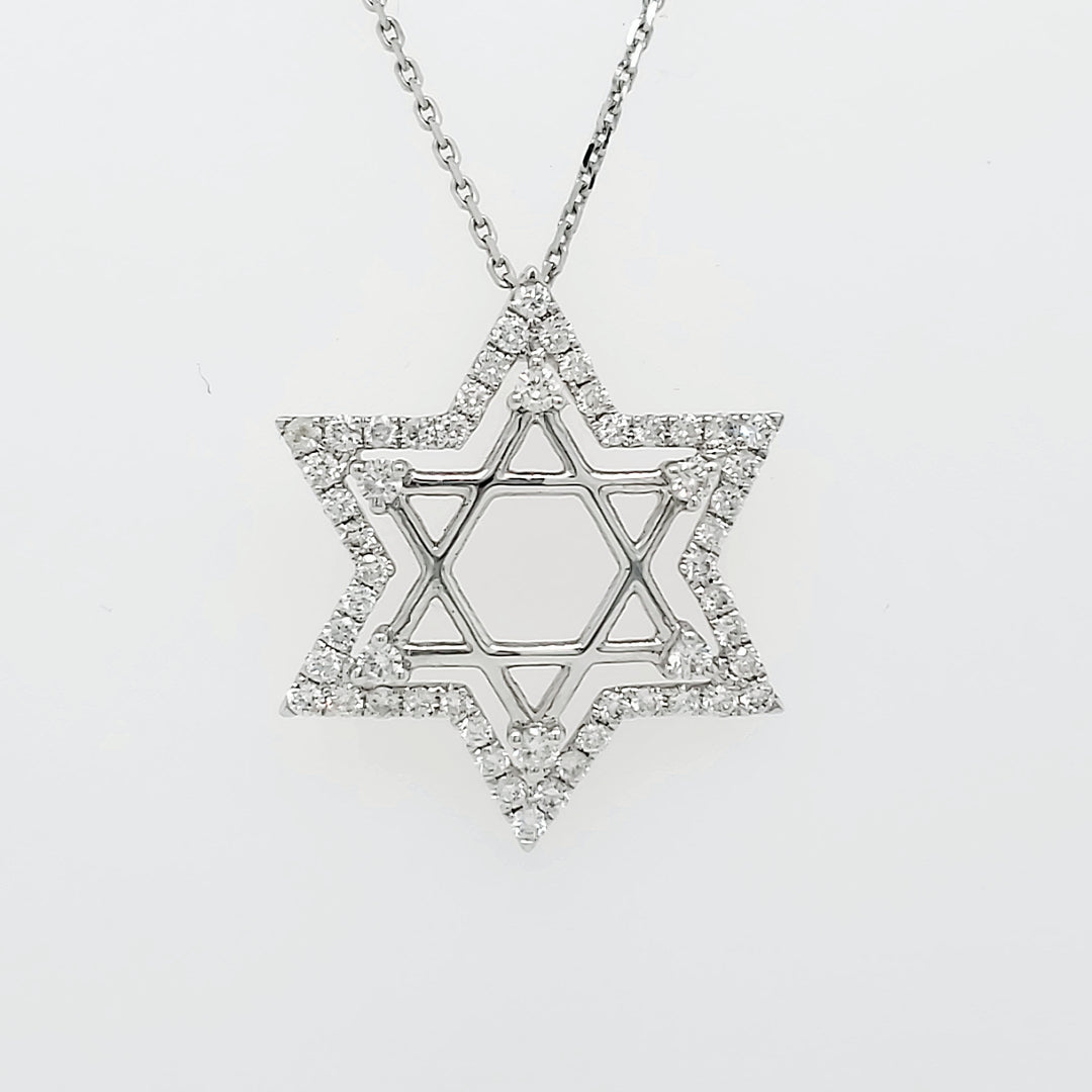 18k White Gold 0.75 Carat Pendant