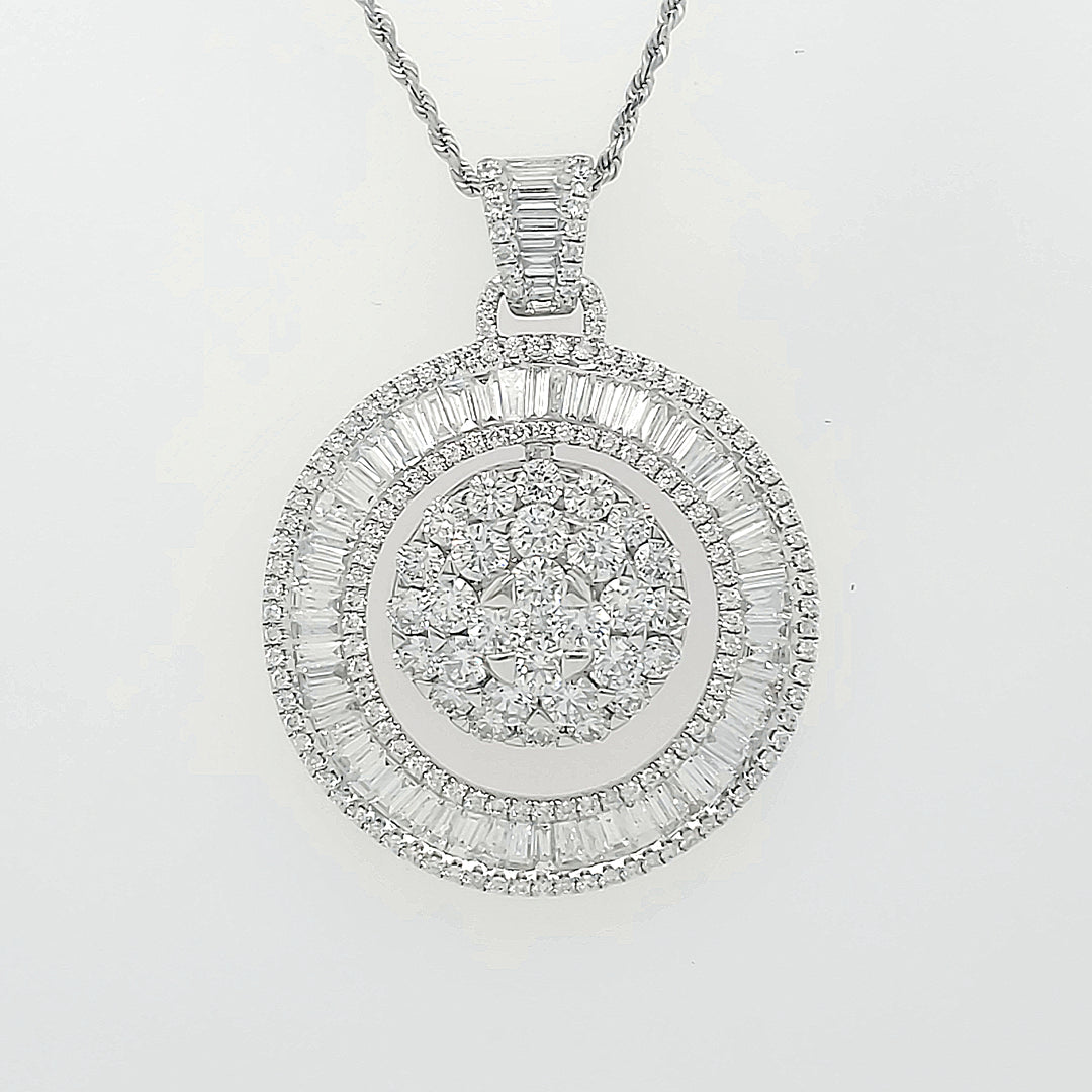 18k White Gold 4.58 Carat Pendant
