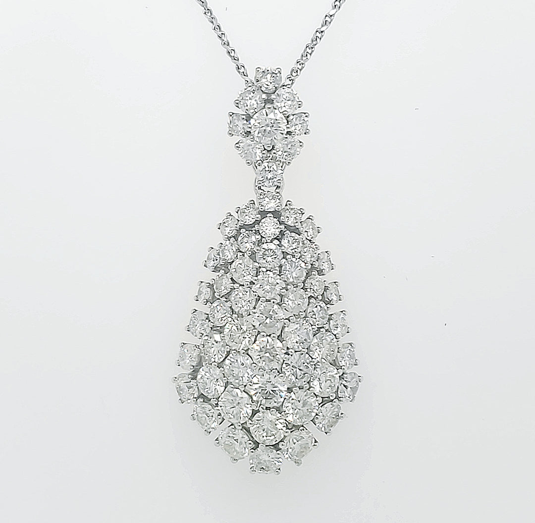 18k White Gold 9.22 Carat Pendant