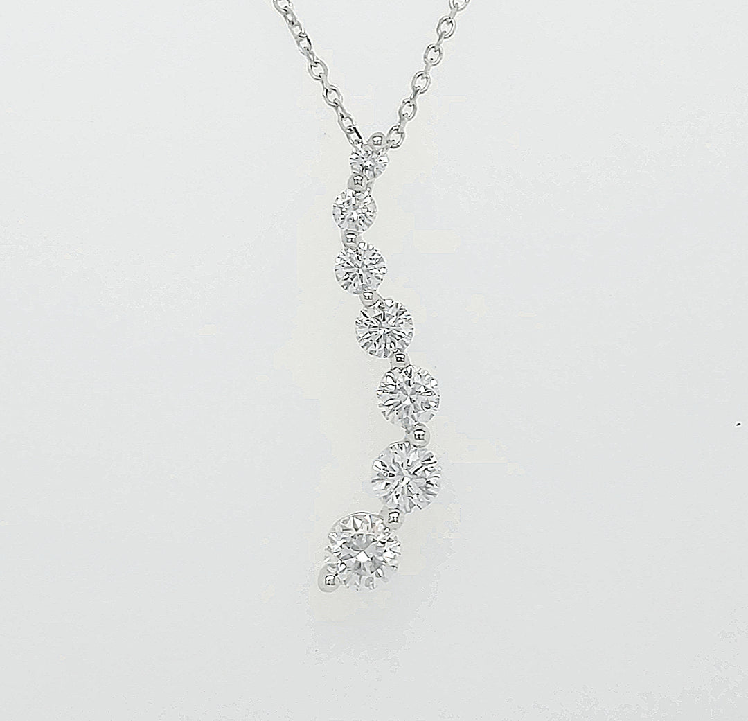 18k White Gold 0.88 Carat Pendant