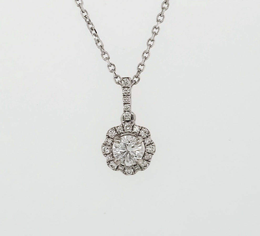 18k White Gold 0.37 Carat Pendant
