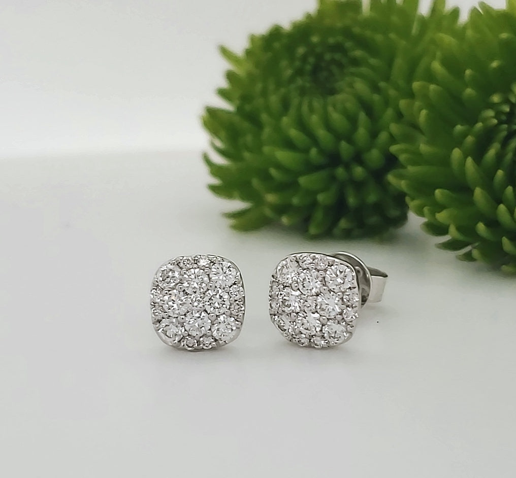18k White Gold 0.68 Carat Earrings