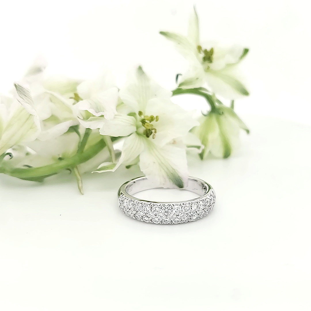 18k White Gold 0.73 Carat Wedding Band