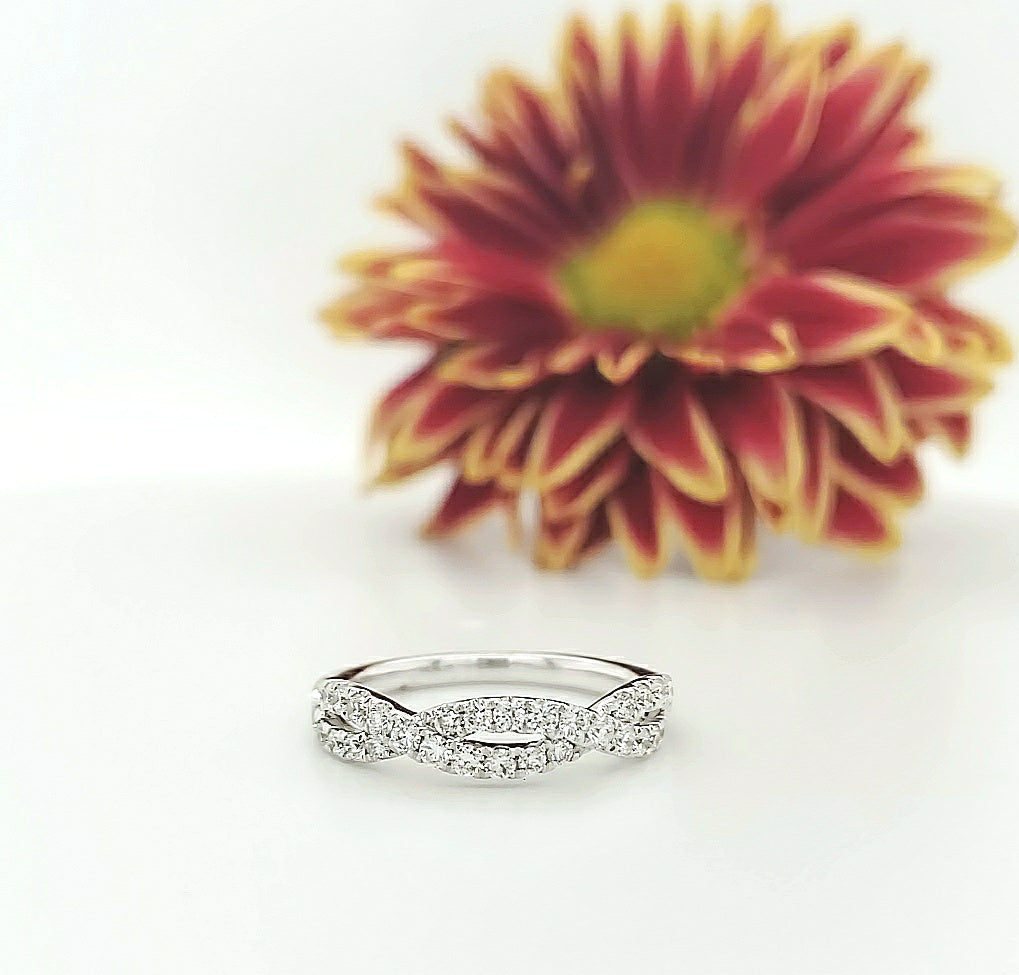 18k White Gold 0.57 Carat Wedding Band
